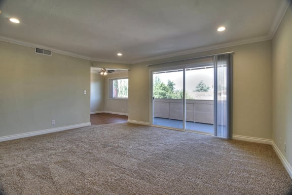 carpeted living room at Californian, California, 94040
