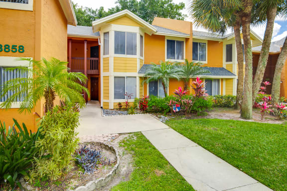Apartments in Boynton Beach, FL The Villages of Banyan