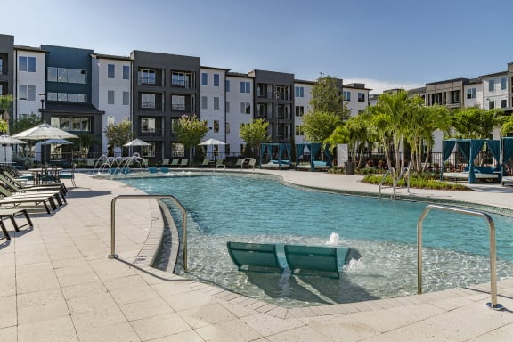 Apartments in Tampa, FL_Avli Apartments_pool