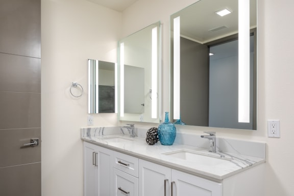 20 Bathroom 04