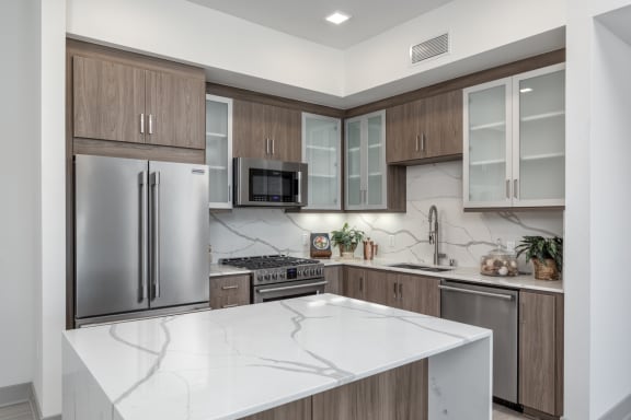 405 07 Kitchen 03
