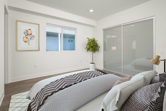406 14 Bedroom 03 Staged