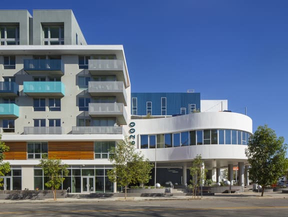 Woodland Hills Apartment Building Woodland Hills Apartment Building at The Q Variel, Woodland Hills, California