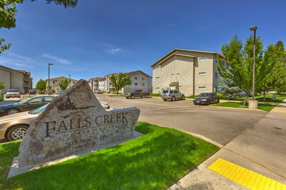 Monument sign at Falls Creek Apartments in Couer D'Alene ID 83815