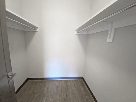 A5 Walk In Closet at Bakery Living, 15206