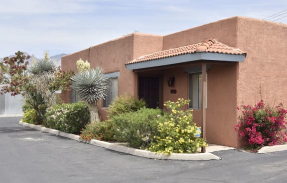 Front View Of Main Building at San Xavier Casitas Apartments, Commerce Capital, Tucson, 85716