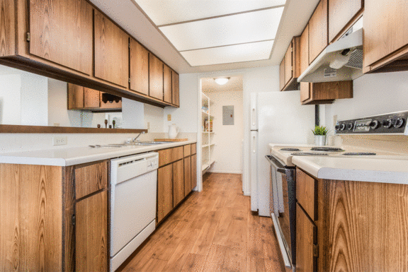 Well Equipped Kitchen at Glen at Mesa, 85201