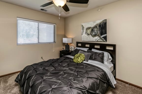 Gorgeous Bedroom at Lakeview Park, Nebraska, 68528