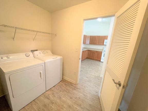 Washer/dryer room at Hawthorne Properties, Lafayette, Indiana