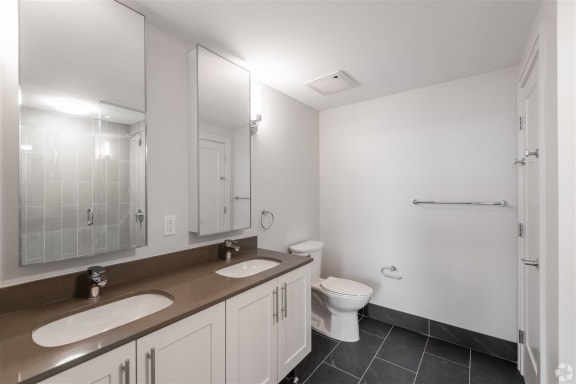 Modern Bathroom Fittings at Park77, Cambridge, Massachusetts