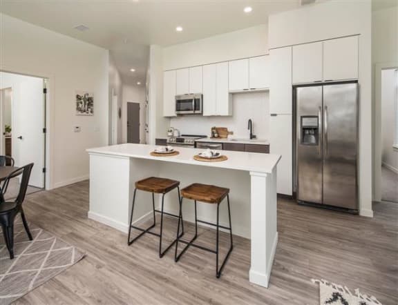 Fully Equipped Island Kitchen Fully Equipped Island Kitchen at Clovis Point, Longmont, CO, 80501