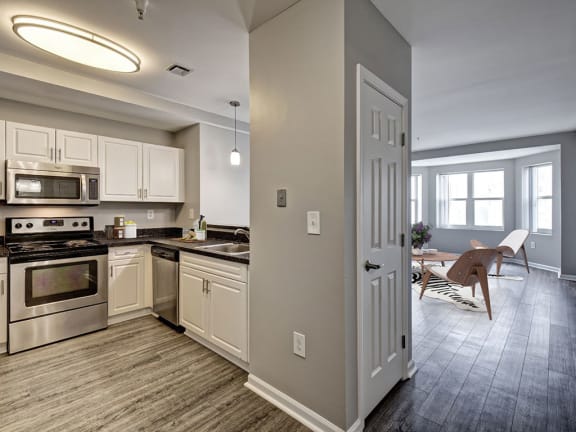 Newly Renovated 1 and 2 Bedroom Apartments with Washer Dryer-HighPoint Apartments Quincy, 12 Highpoint Circle Quincy, MA 02169