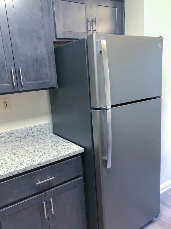 New slate appliances and updated kitchens at Seminary Roundtop Apartments in Lutherville