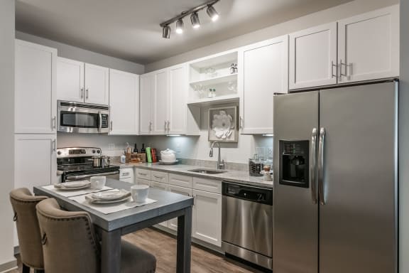 Kitchen | The Everly Apartments