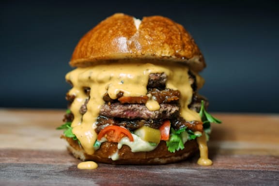 Burger at Shepard Place, Carpinteria, CA