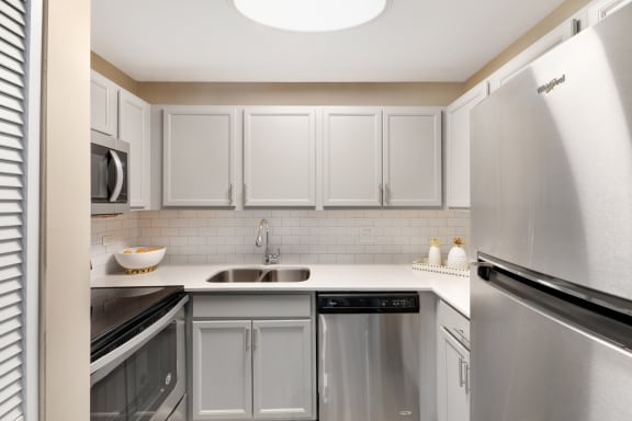 Chef-Inspired Kitchens at The Ponds of Naperville, Naperville, 60565