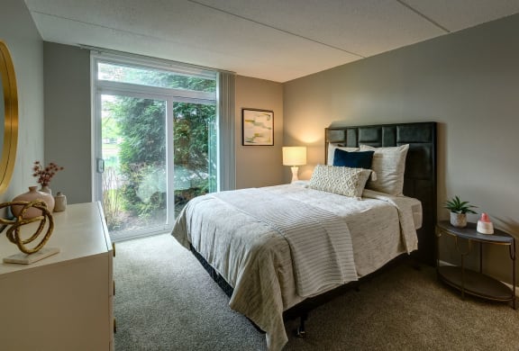 Beautiful Bright Bedroom With Wide Windows at Foxboro Apartments, Wheeling
