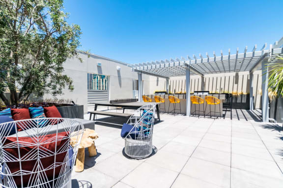 4th and J Social Deck