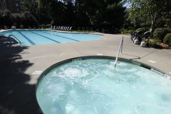 Photos and Video of Kimball Court in Woburn MA