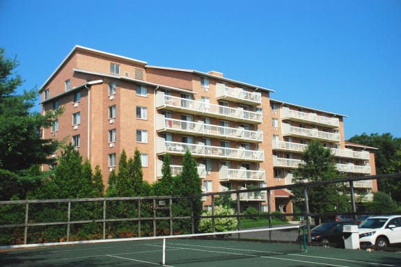 Photos and Video of Kimball Court in Woburn MA
