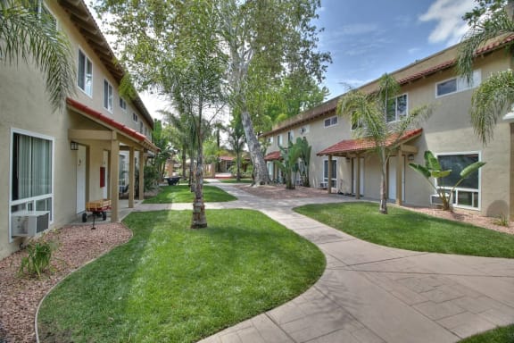 at Casa Alberta Apartments, California, 94087