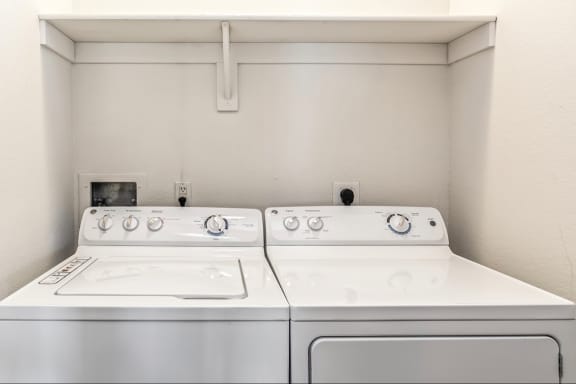 Washer and Dryer at Autumn Grove Apartments, Omaha, NE 68135