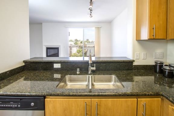 CA_CANOGAPARK_AZURE_p0458539_22_23_1_PhotoGallery