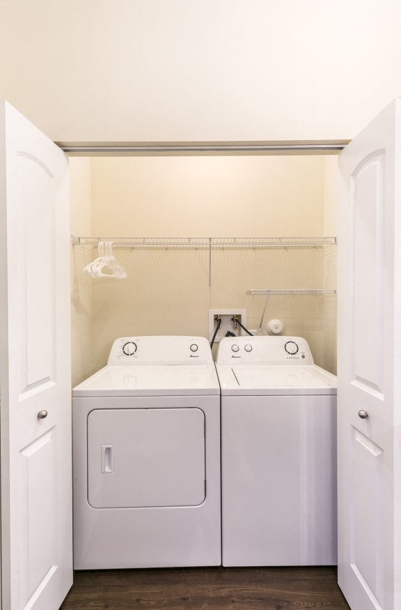 Washer and Dryer Available at Aventura at Forest Park, St. Louis,Missouri