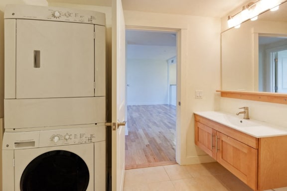 Washer and Dryer at Park87, Cambridge, Massachusetts