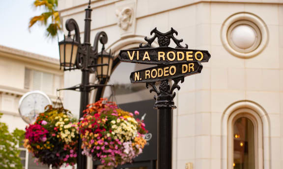 Road sign, Rodeo Drive, Beverly Hills, Los Angeles, California, United States of America, North America. Get directions to Rodeo Drive, Beverly Hills, Los Angeles, California, USA