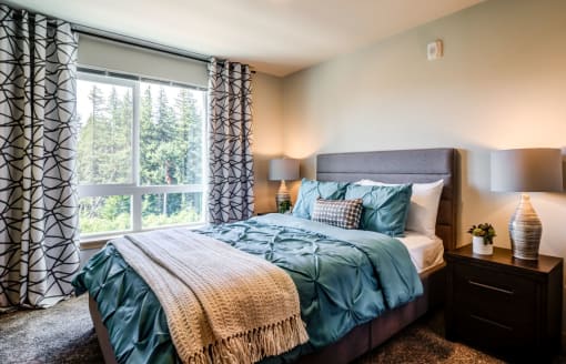 Beautiful Bright Bedroom With Wide Windows at Panorama, Snoqualmie, WA