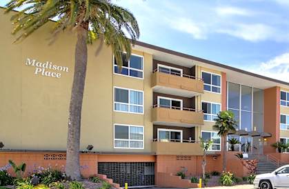 Building view from outside at Madison Place, California