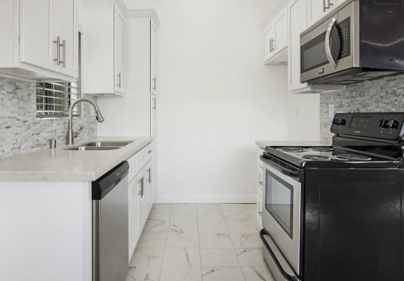 Canby Court Apartments in Northridge CA