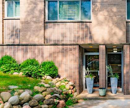 1146 W. Morse Ave
