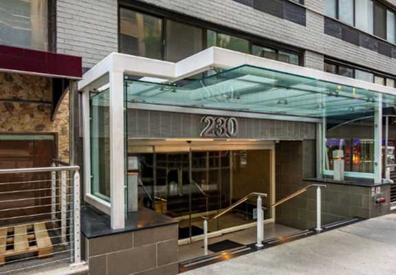 the building in which the hotel is located