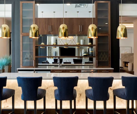 Clubhouse with Kitchen and Breakfast Bar at The Shoreham, Minnesota