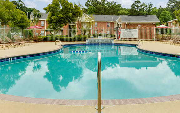 Forest Trail Apartment Homes Northport, AL, Resort Style Pool