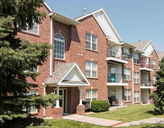 Williamsburg Park Apartments in Lincoln NE