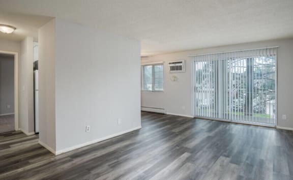 Wet St Paul Apartment