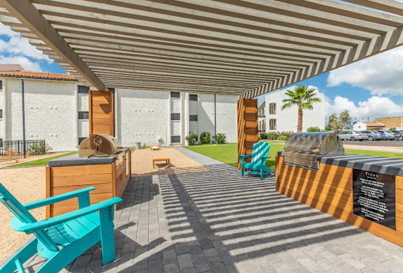 Shared outdoor space at Tides on 51st.