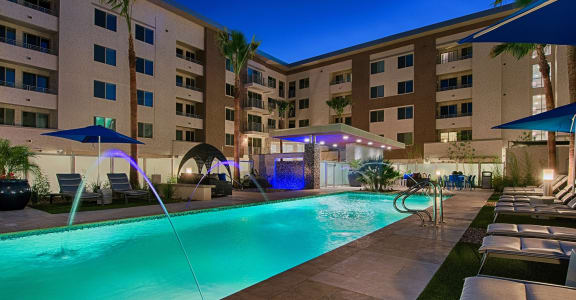 Swim at The View at Cascade Apartments, Arizona