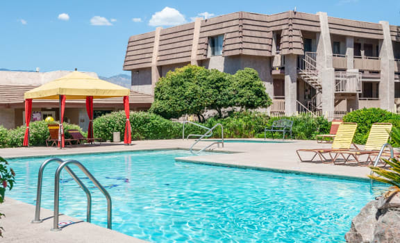 Pool and pool patio at Toscana Cove Apartments in Phoenix AZ 4-2020