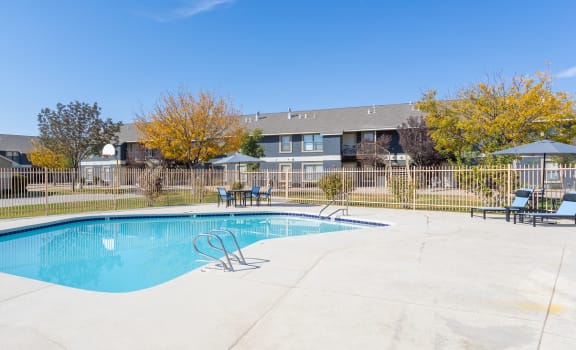 Crescent Ridge Apartments | Apartments in Albuquerque, NM