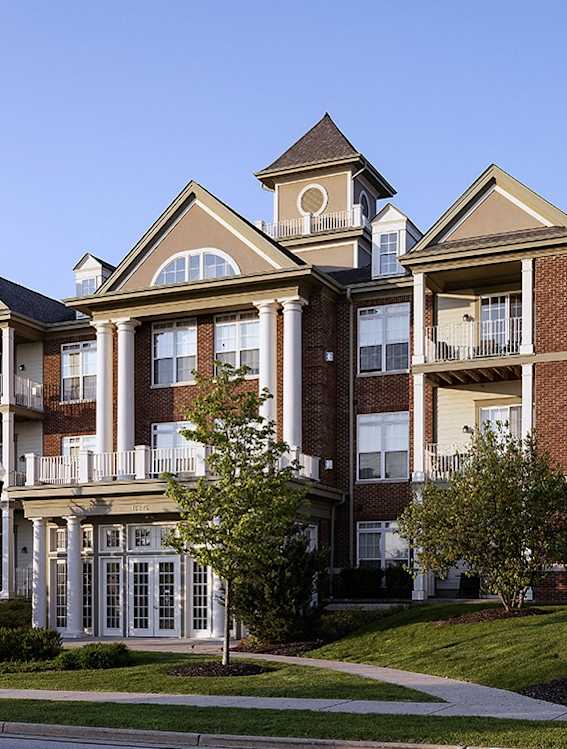 Social Lounge at Poplar Creek Apartments, Brookfield