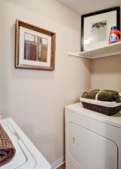 Pembrooke Model Apartment Washer & Dryer