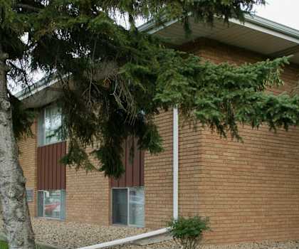 exterior view forest lake apartment MN 