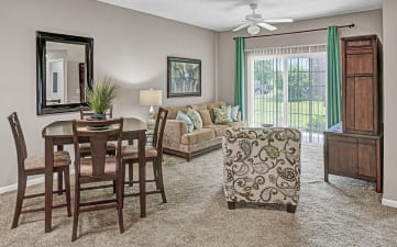 Modern living room at The Reserves of Thomas Glen, Shepherdsville, KY, 40165