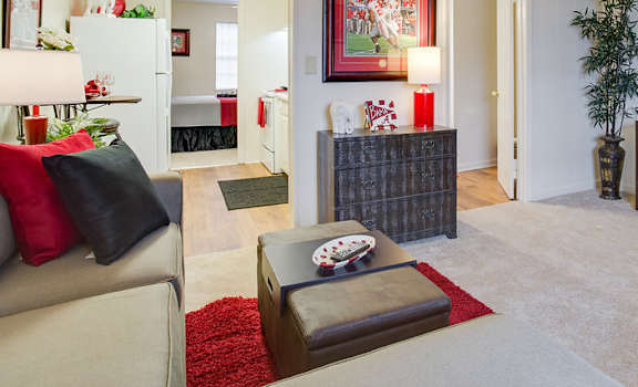 Brookstone-Apartments-Tuscaloosa-University-Of-Alabama-Furnished 01