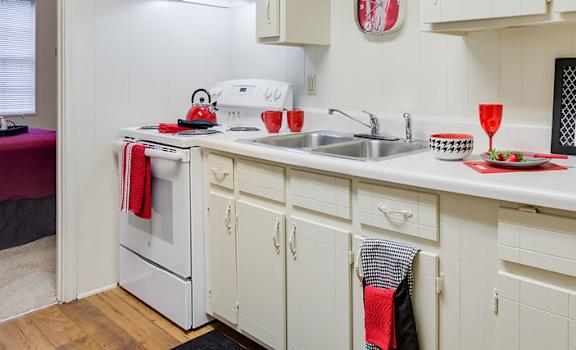 Brookstone-Apartments-Tuscaloosa-University-Of-Alabama-Furnished 01