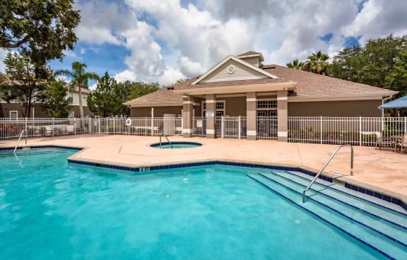 Dominium_River Trace_Outdoor Pool